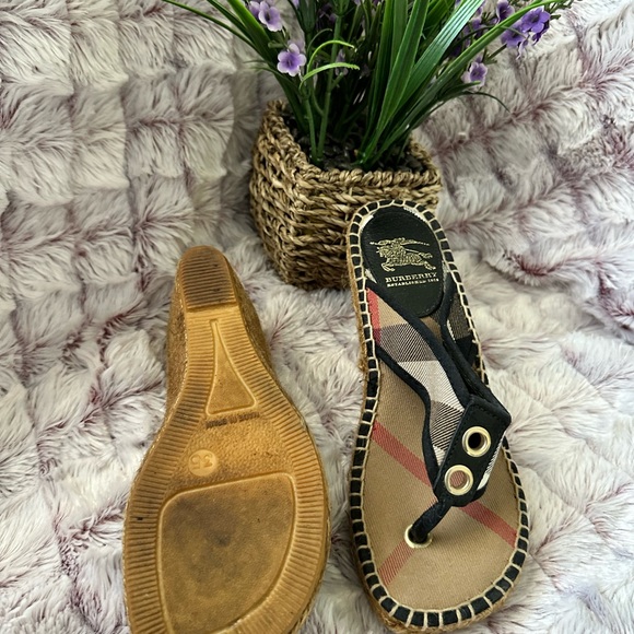 AUTHENTIC BURBERRY SANDALS price for one item only $200for both - Picture 3 of 11